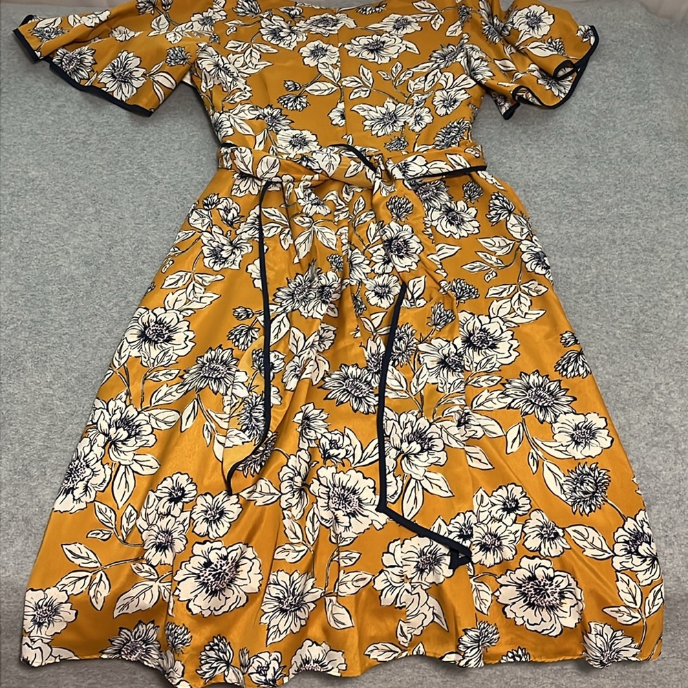 Eliza J Floral Dress Womens Size 8 Mustard Yellow Flutter Sleeve - Picture 4 of 11